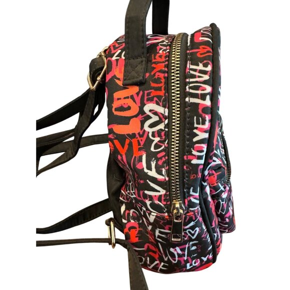 Trendy Mini Graffiti Style Backpack With Love Lettering Print & Adjustable Strap - Picture 5 of 7